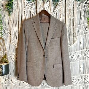 MOSS London Men's Neutral Stone Slim Fit Suit Jacket Pants (2 piece) - 40R, 34W